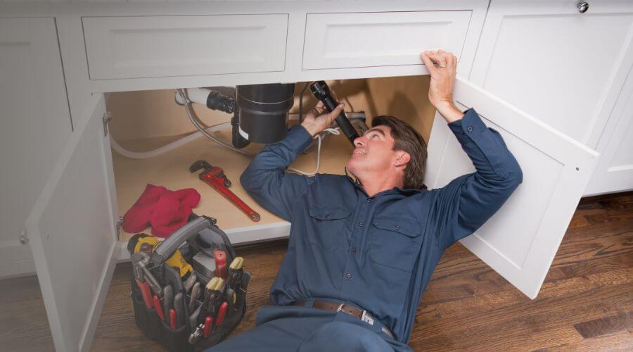 Local tankless water heater installation in Mechanicsburg, IL